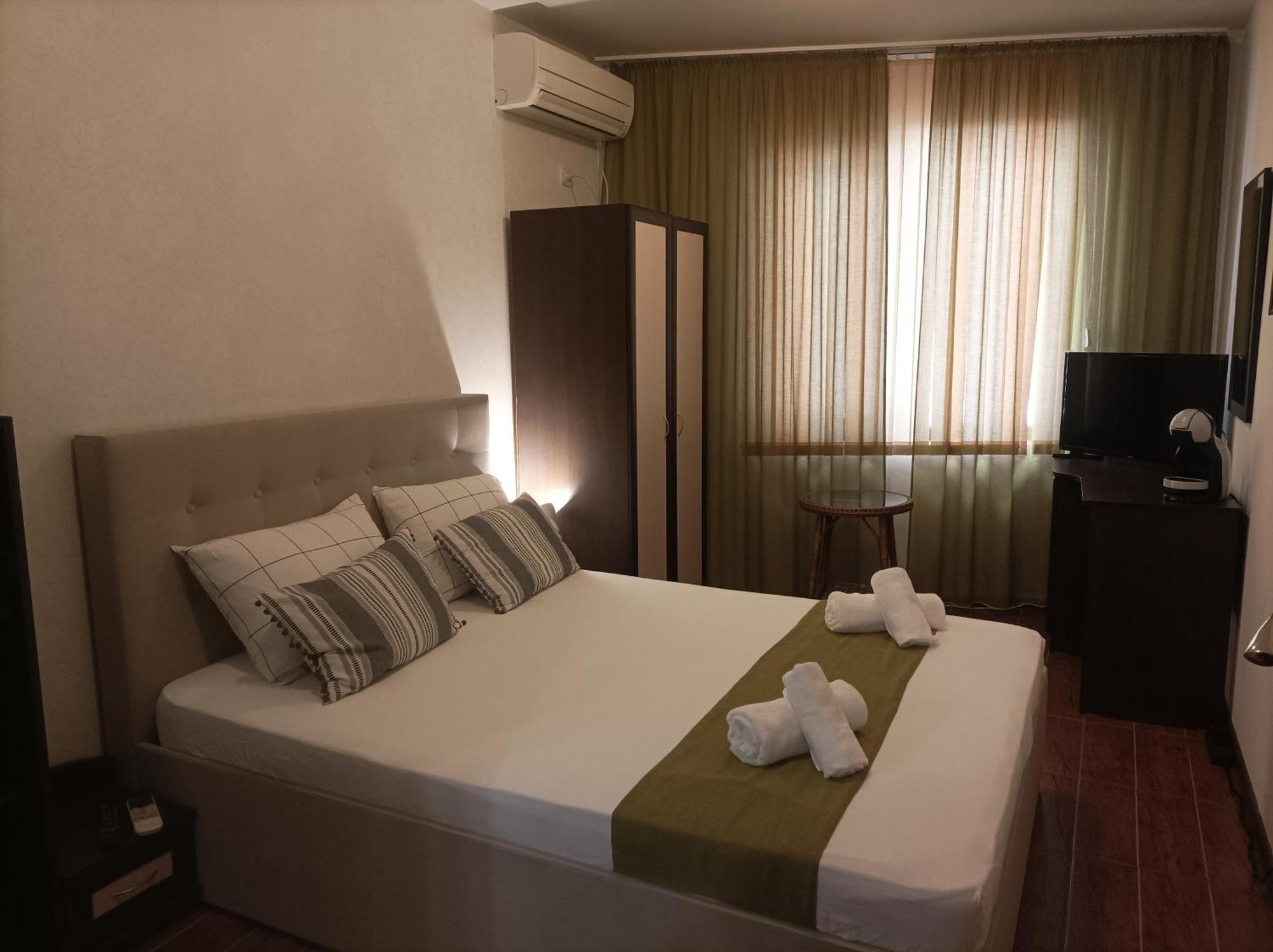 Fotiadis Boutique Rоомs&Studios Veliko Tarnovo Extérieur photo